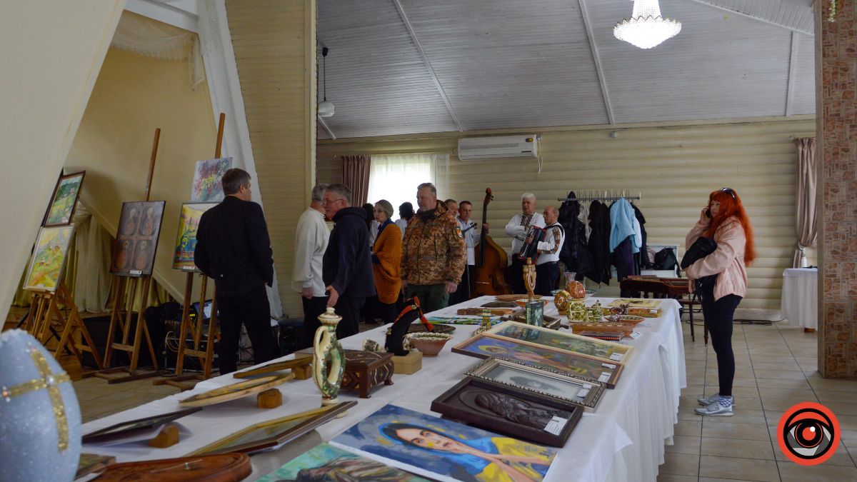 Більше 800 тисяч гривень зібрали для "Едельвейсів" на благодійному аукціоні у Косові 12