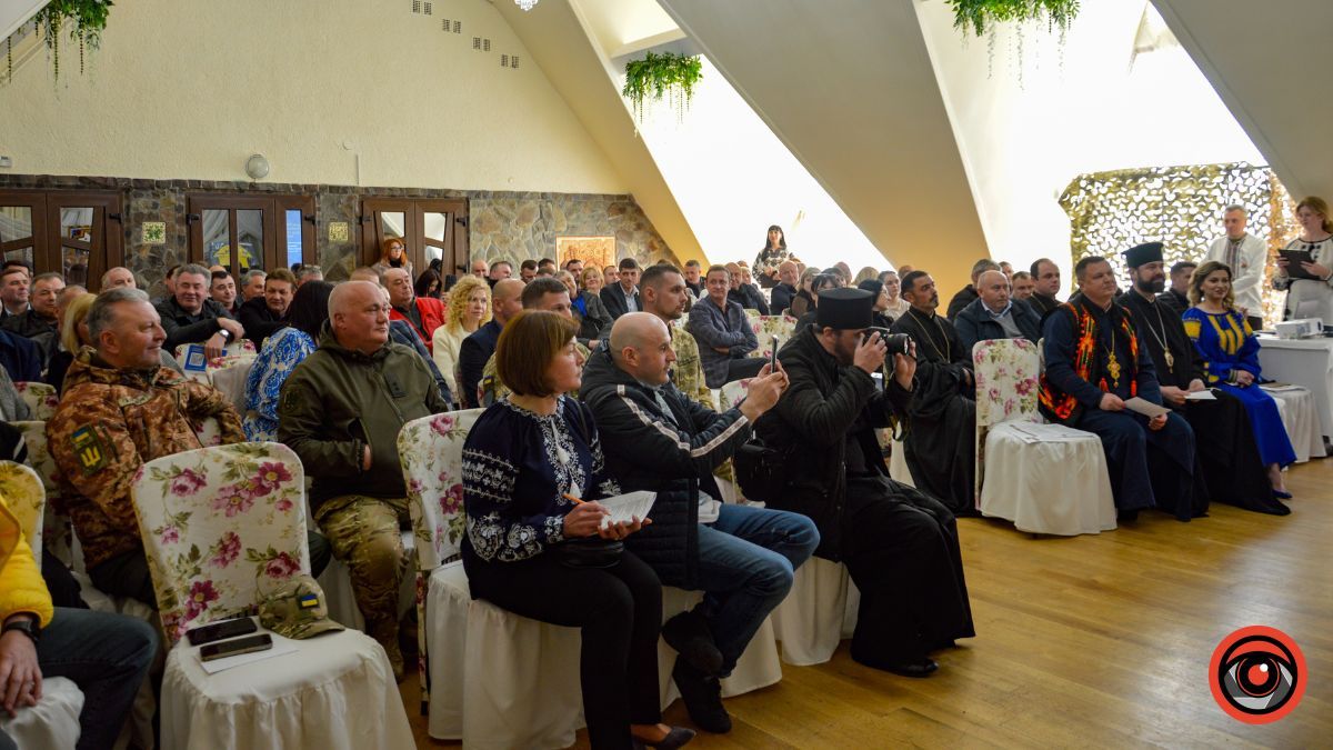 Більше 800 тисяч гривень зібрали для "Едельвейсів" на благодійному аукціоні у Косові 19