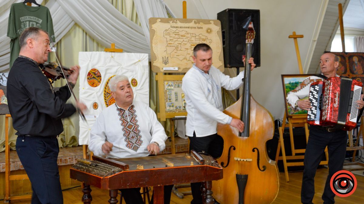 Більше 800 тисяч гривень зібрали для "Едельвейсів" на благодійному аукціоні у Косові 22