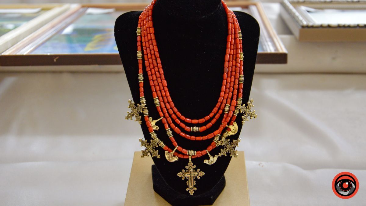 Більше 800 тисяч гривень зібрали для "Едельвейсів" на благодійному аукціоні у Косові 13