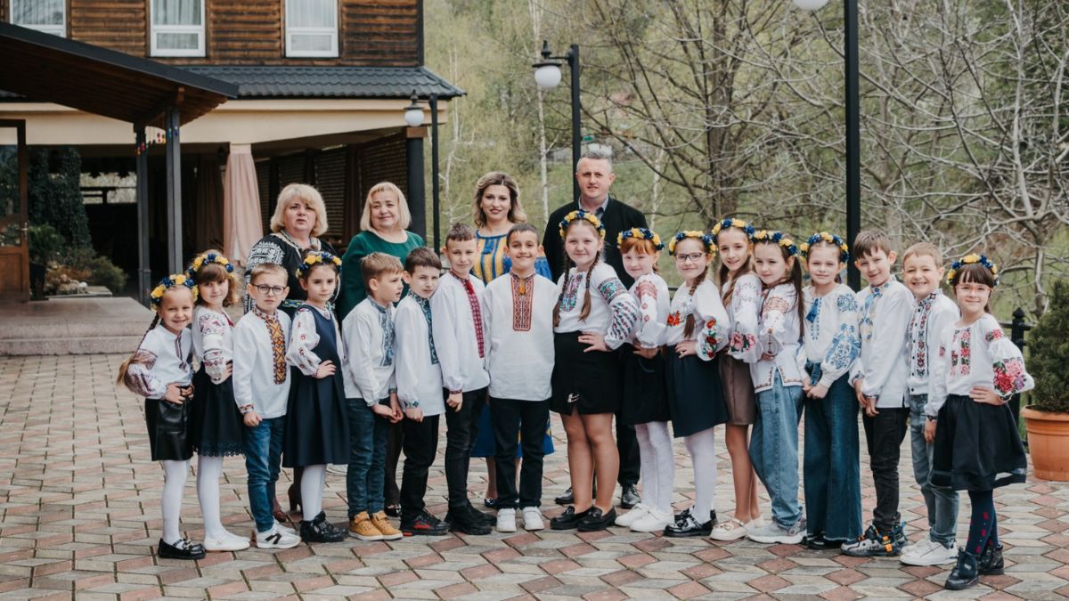 22 тис грн за композицію: діти з Рожнова долучилися до благодійного аукціону 1