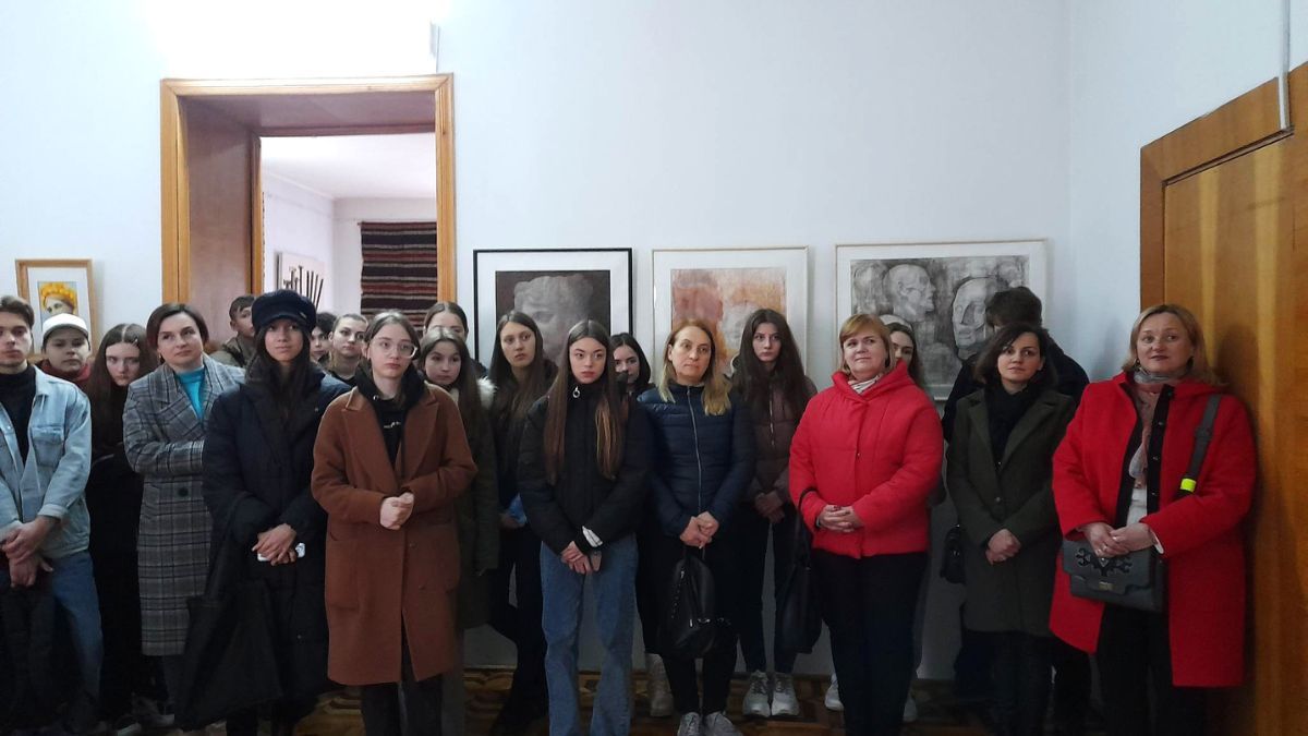 У Косові презентували персональну виставку Таїсії Гніздюк 3