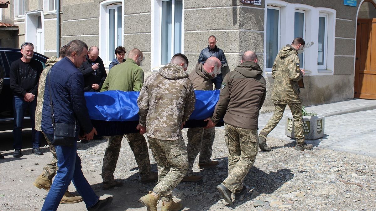 У Делятині зустріли полеглого воїна Валерія Гончарова 6