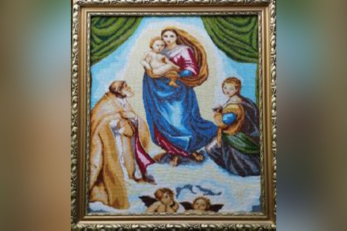 У РВА презентували лоти, які будуть на благодійному аукціоні 12