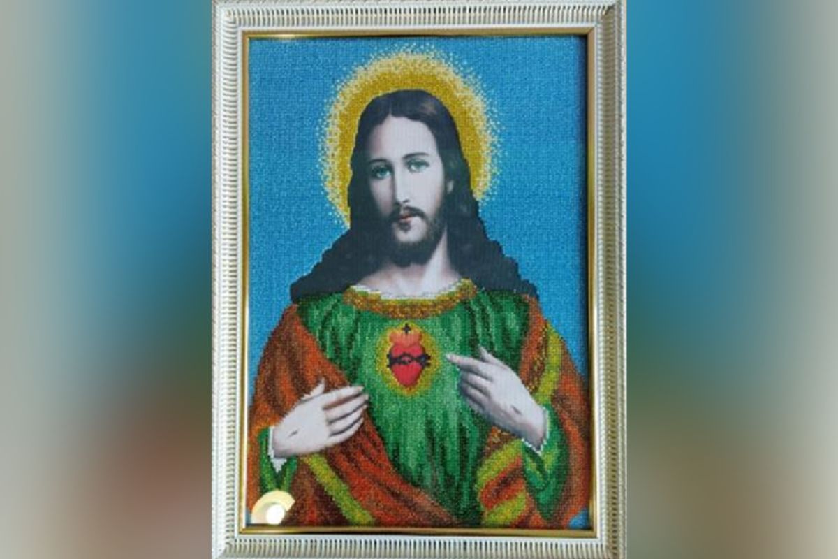 У РВА презентували лоти, які будуть на благодійному аукціоні 17