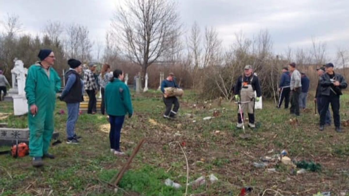 У Снятинській громаді триває підготовка до Великодніх свят: прибирають населені пункти 1