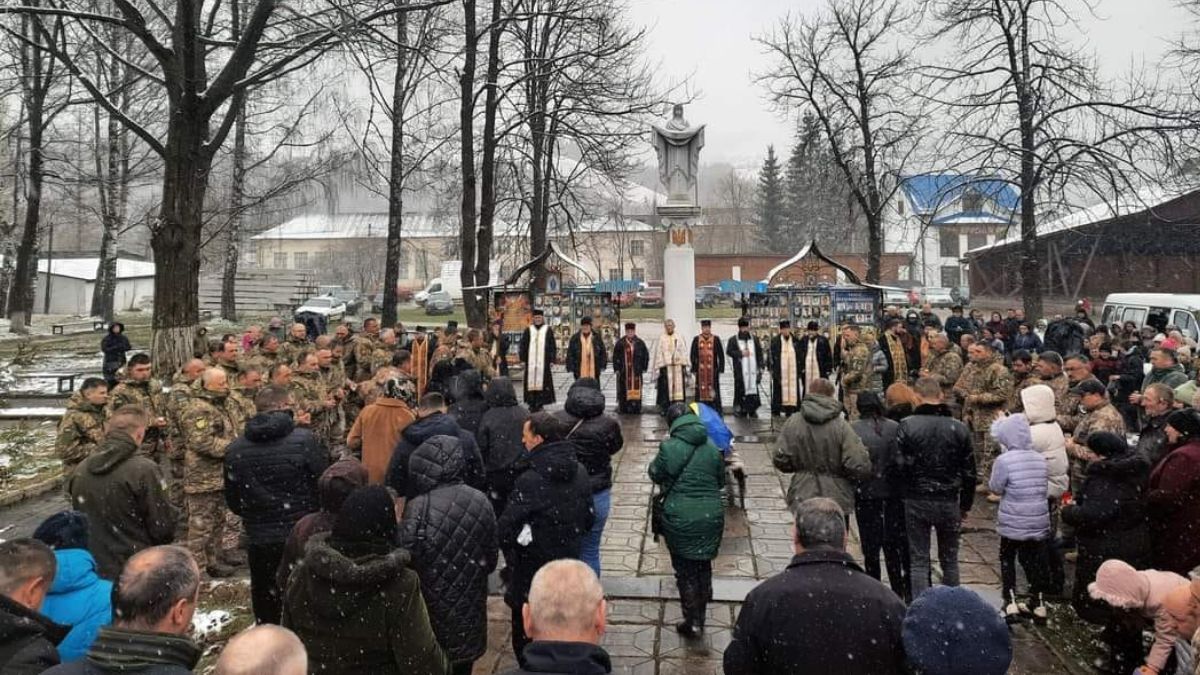 Верховина зустріла Героя Михайла Марійчука 1
