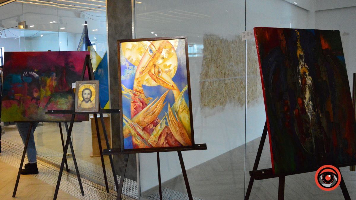 Більше 1 мільйона гривень зібрали для ЗСУ на благодійному аукціоні в Коломиї 8