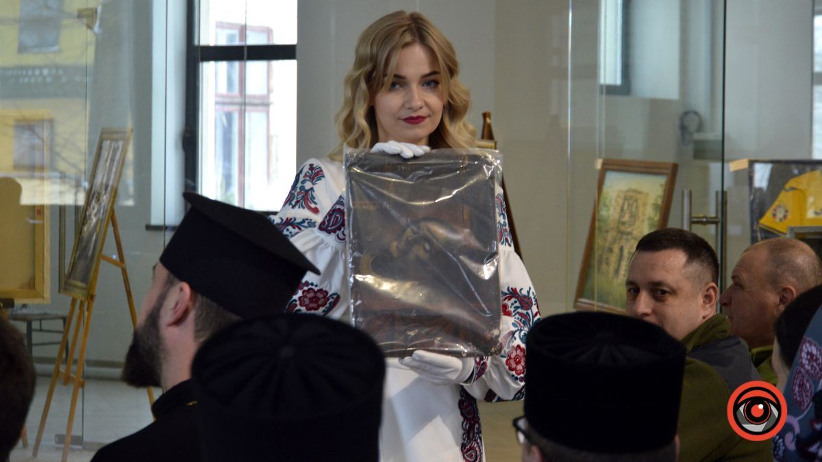 Більше 1 мільйона гривень зібрали для ЗСУ на благодійному аукціоні в Коломиї 6