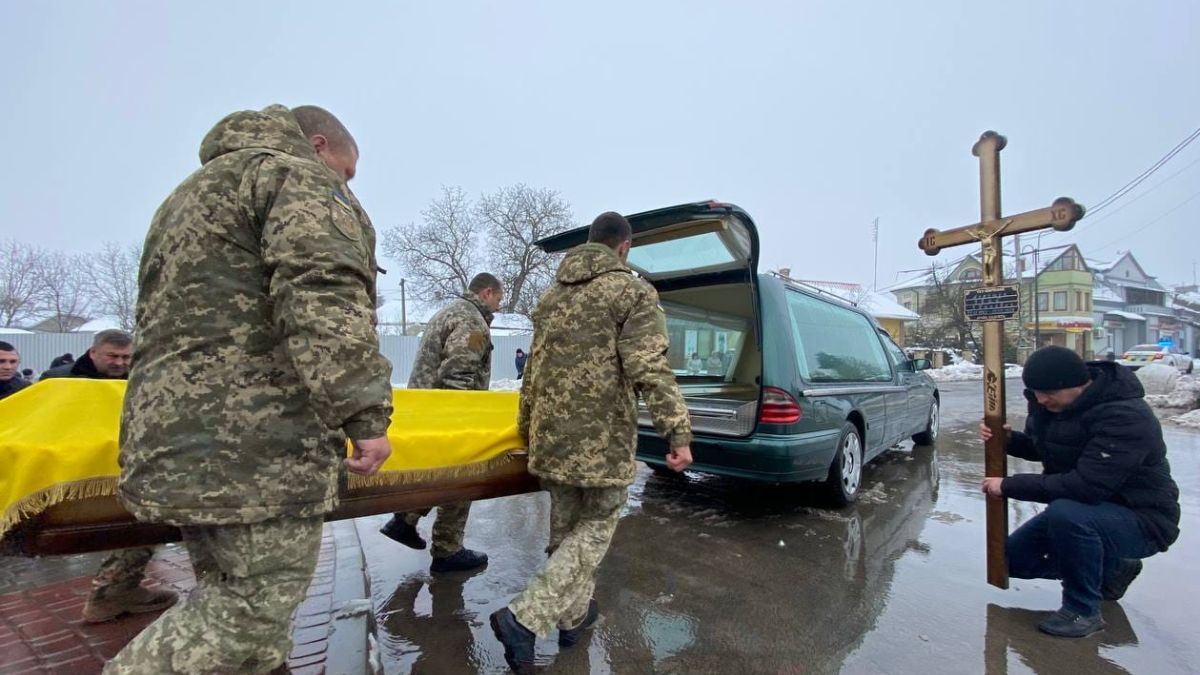 Городенківська громада віддала шану Герою Івану Морощуку 1