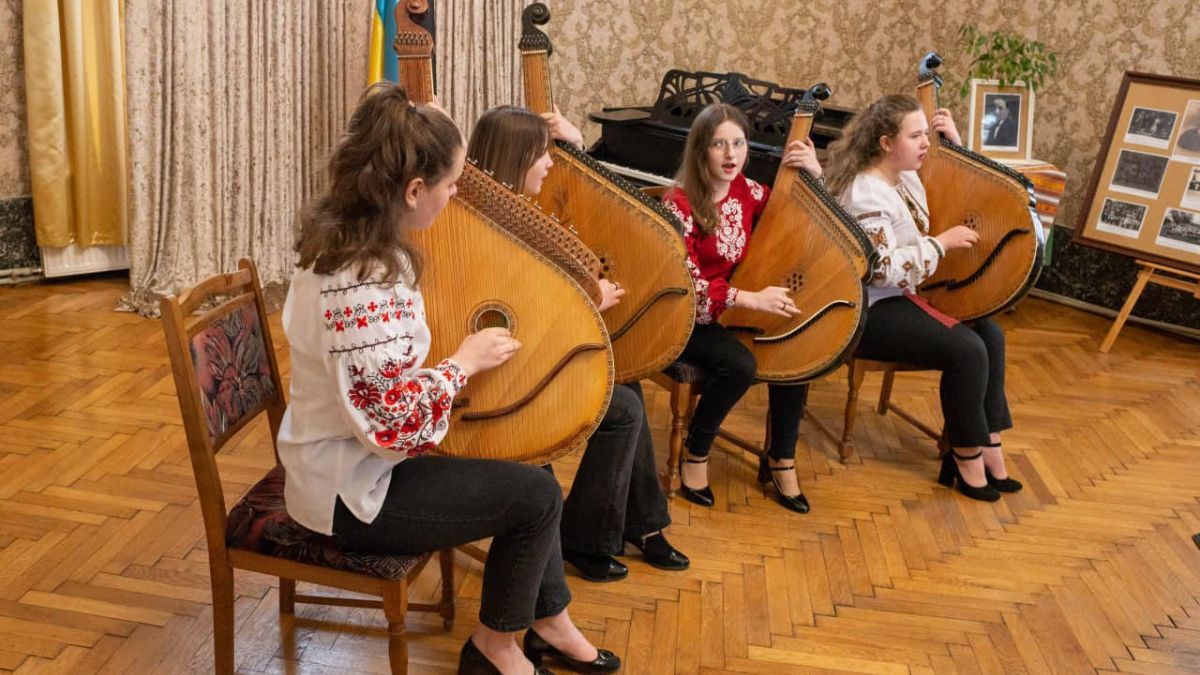 У Коломиї відзначили 130-ту річницю з дня народження Романа Рубінгера 5