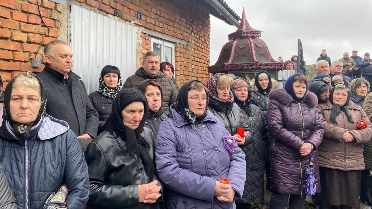 Городенківщина провела в останню дорогу Героя Василя Книгиницького 1