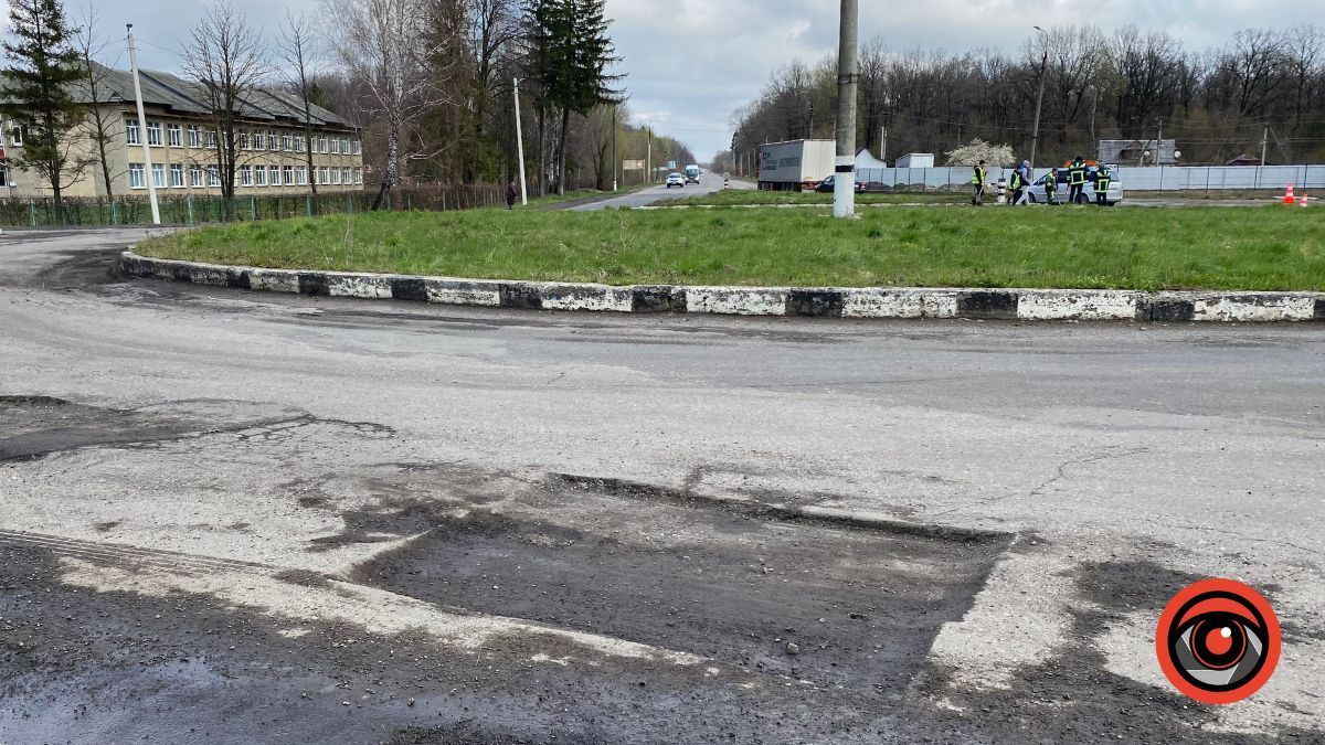 Кільцева розв'язка на Франківськ дочекалася ремонту 5