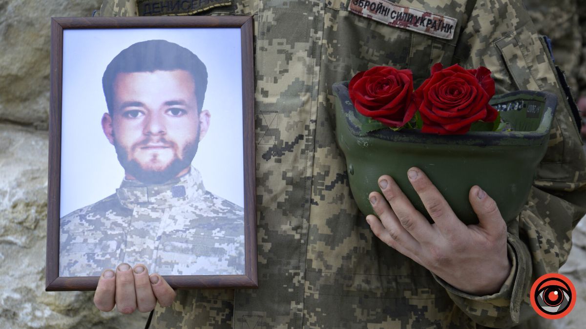 Коломия попрощалася з Героями Василем Ткачуком та Олександром Ніньовським 2