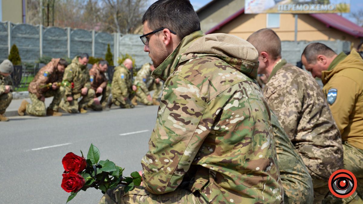 Коломия попрощалася з Героями Василем Ткачуком та Олександром Ніньовським 3