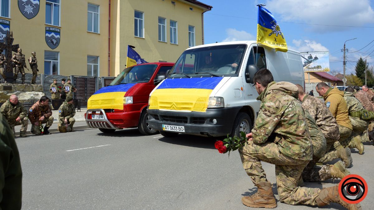 Коломия попрощалася з Героями Василем Ткачуком та Олександром Ніньовським 7