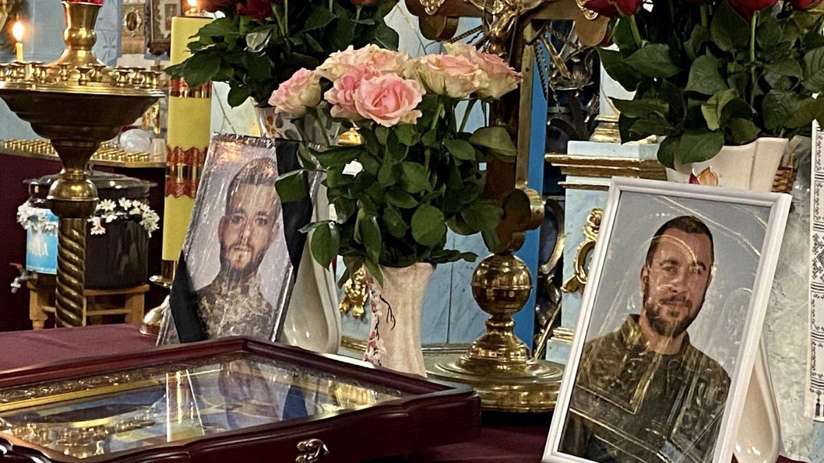 Коршівська громада провела в останню дорогу Героїв Василя Ткачука та Олександра Ніньовського 1