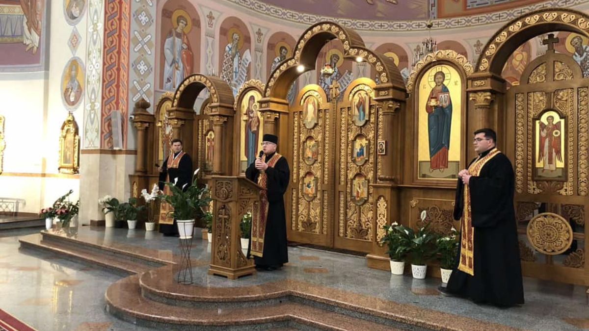 У Коломиї відбулася загальношкільна Хресна дорога 2