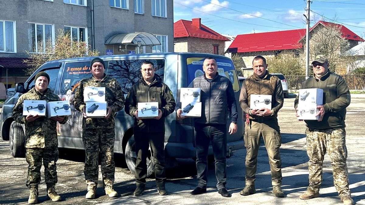 Завдяки благодійному акціону вдалося придбати 10 дронів для ЗСУ 2