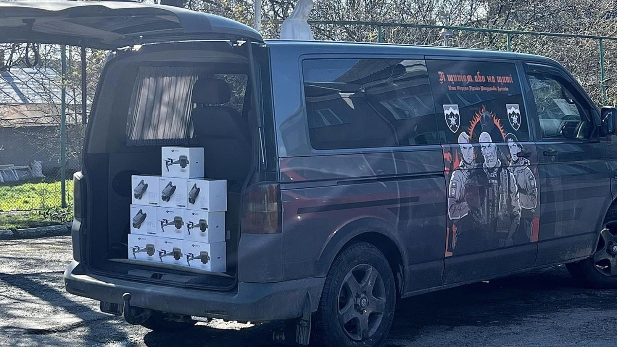 Завдяки благодійному акціону вдалося придбати 10 дронів для ЗСУ 1
