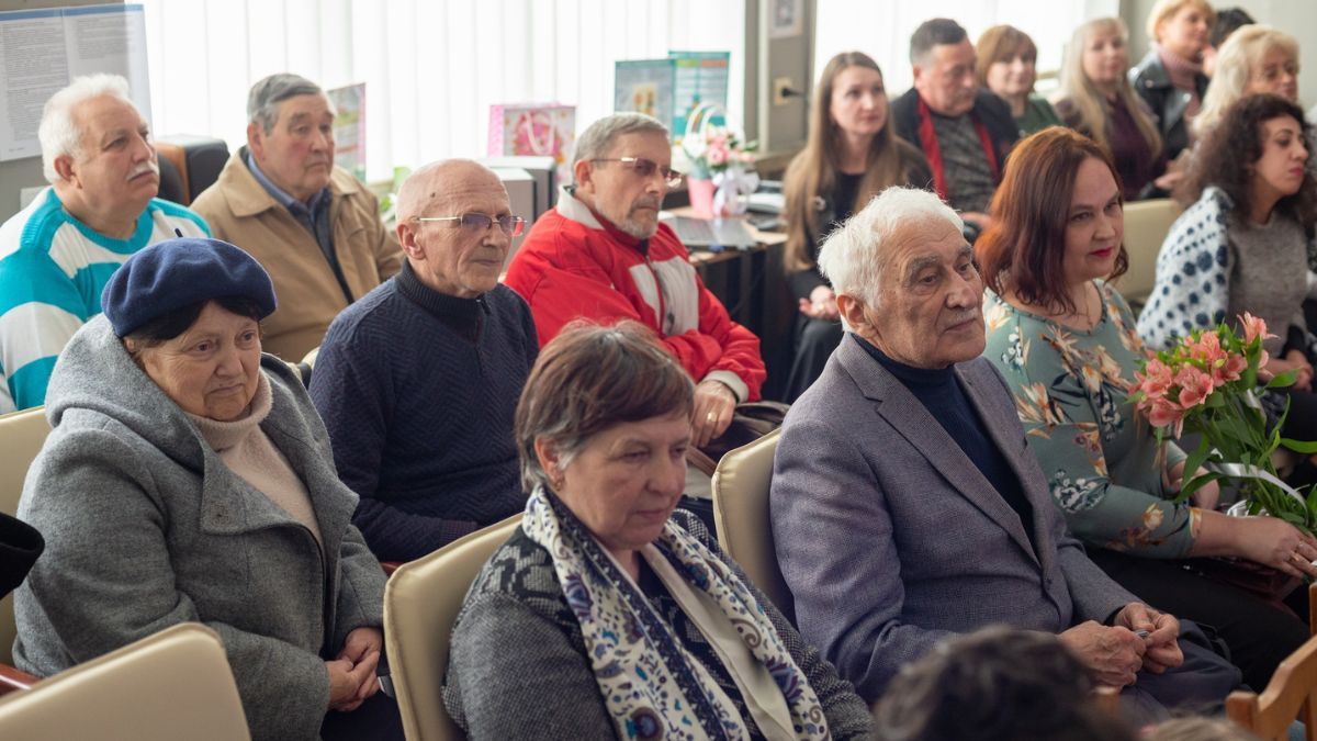У міській публічній бібліотеці відбулася презентація збірки поетичної прози "Реверанс душі" 2
