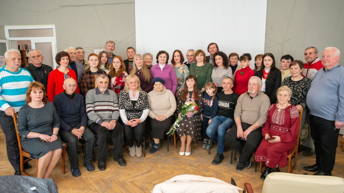 У міській публічній бібліотеці відбулася презентація збірки поетичної прози "Реверанс душі" 6