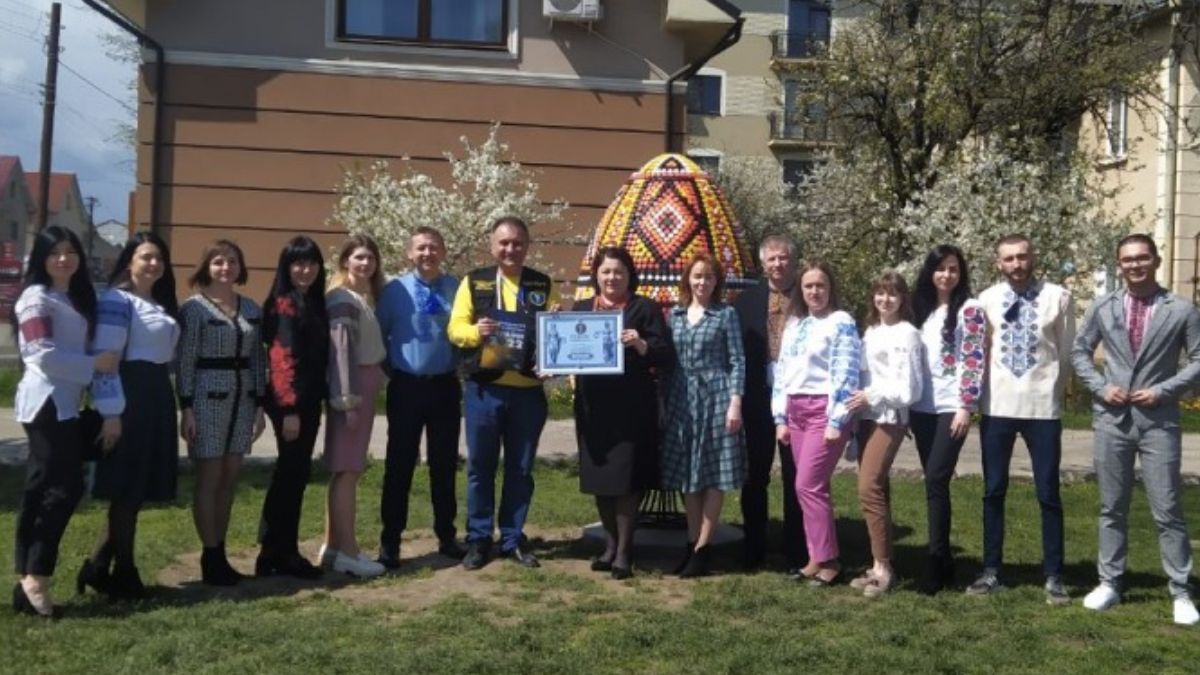 Писанка з кришечок встановила новий національний рекорд України 2