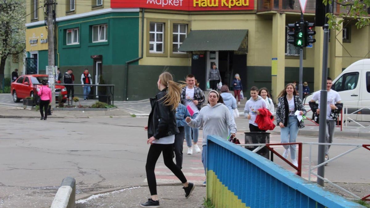 "Великодні перегони" провели в Коломиї для дітей 4