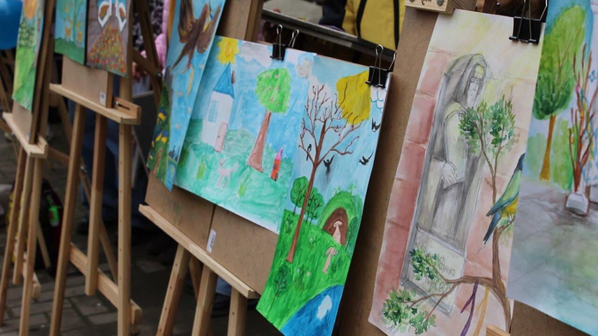 "Великодні перегони" провели в Коломиї для дітей 6