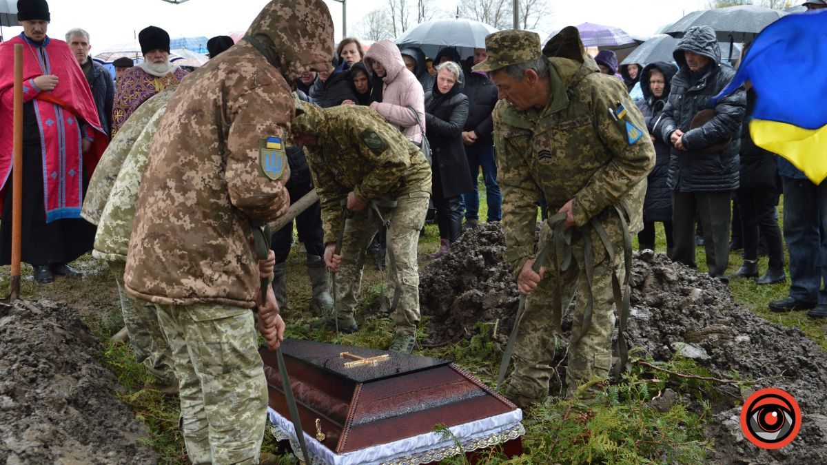 Верхній Вербіж провів в останню дорогу Героя Михайла Гаврилюка 22