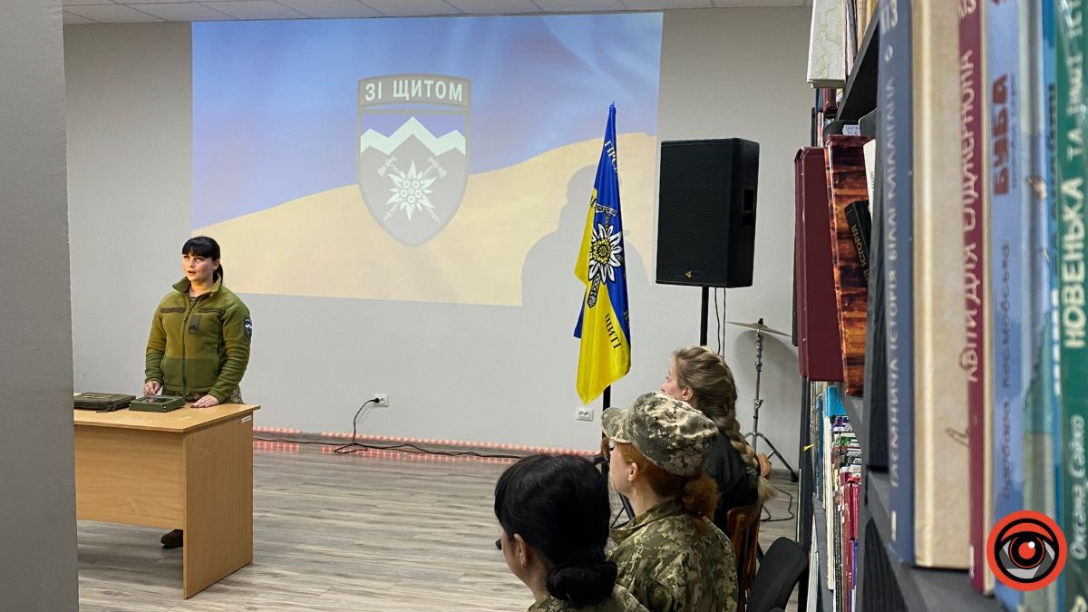 У Коломиї молодь зустрілася із захисниками України 1