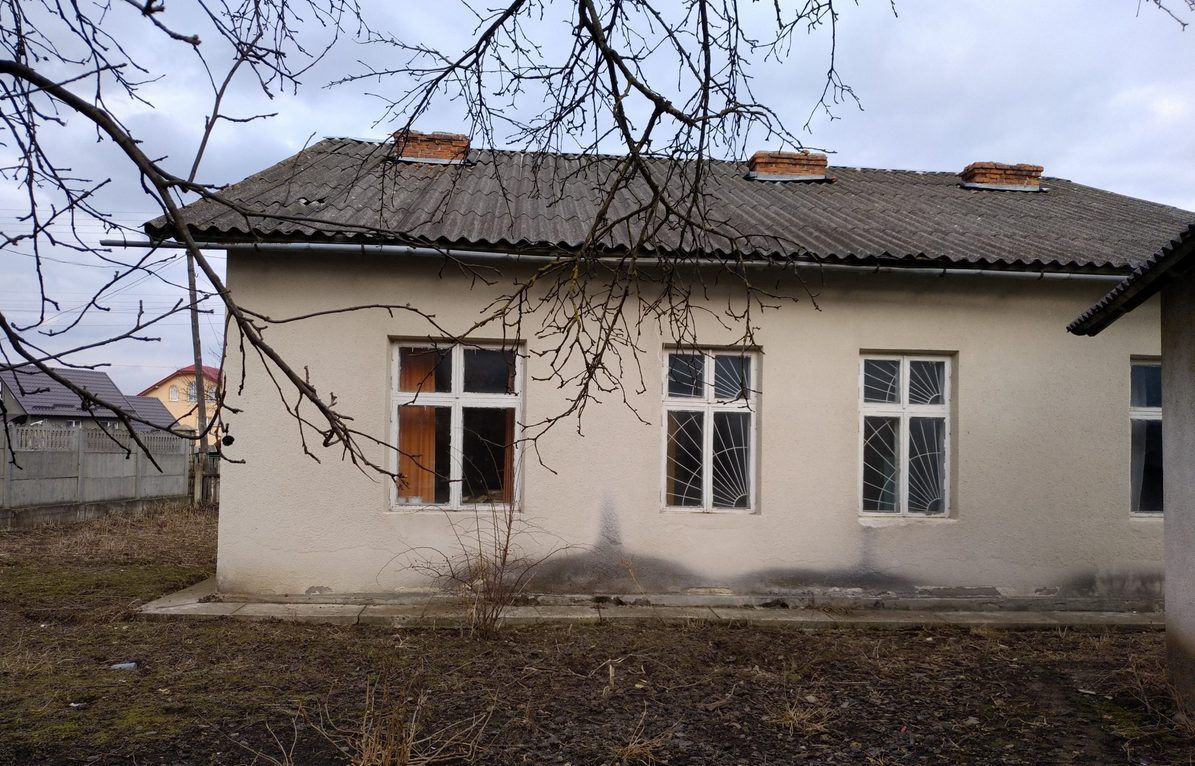 У Тлумачі також продають приміщення з аукціону зі стартовою вартістю менше 40 тис грн 1