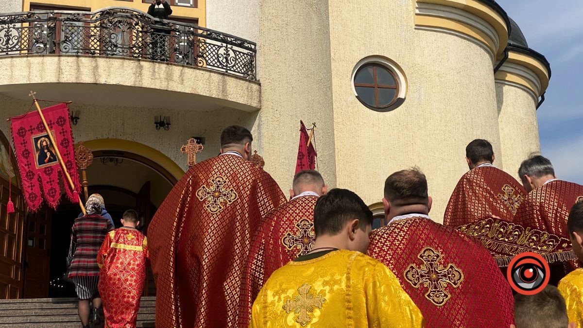 Виставлення святої Плащаниці у Катедральному соборі в Коломиї | Фоторепортаж 13
