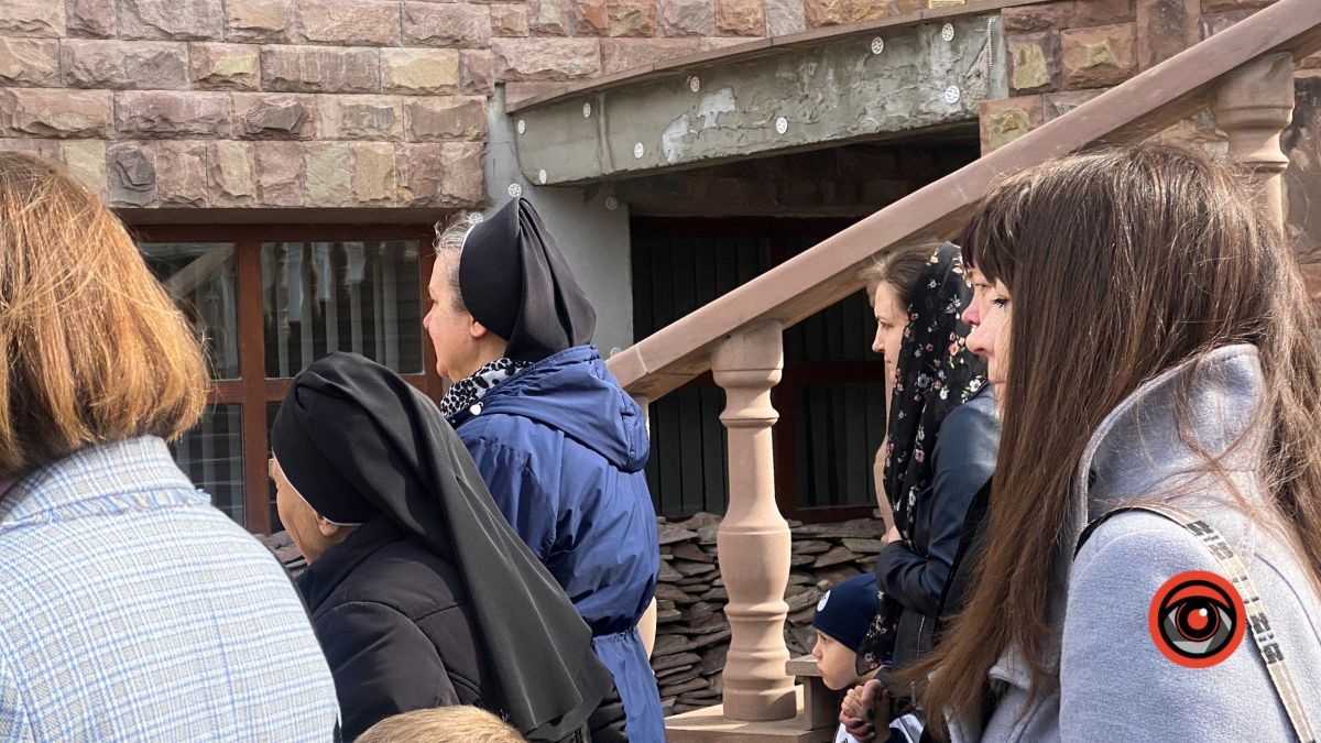 Виставлення святої Плащаниці у Катедральному соборі в Коломиї | Фоторепортаж 4