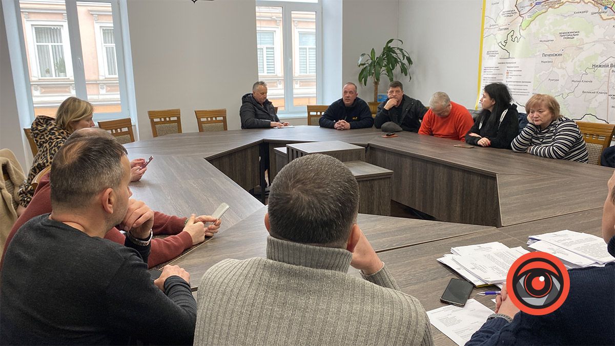 Активісти Шевченківського озера ходили у Коломийську ратушу з пропозиціями 2