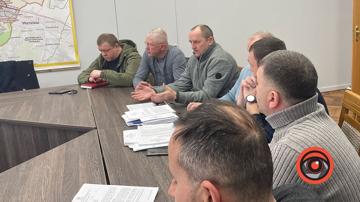 Активісти Шевченківського озера ходили у Коломийську ратушу з пропозиціями 4