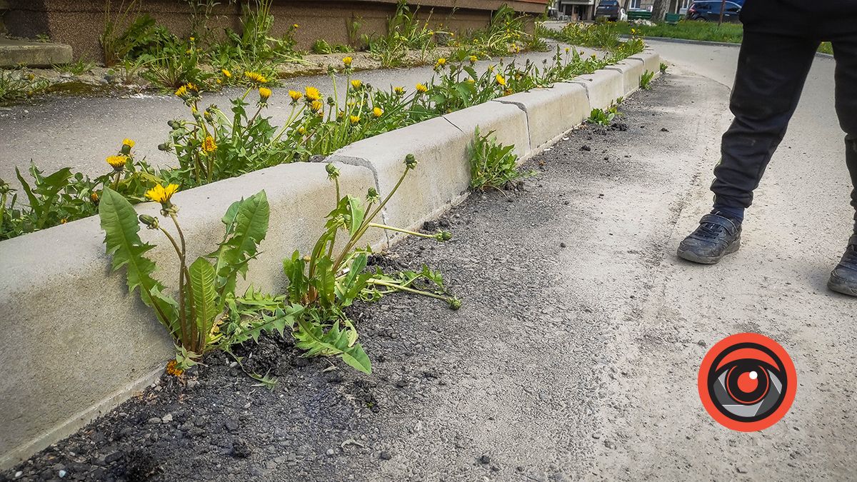 Що сталось із новою дорогою в мікрорайоні Коновальця-Валова Коломийської громади 9