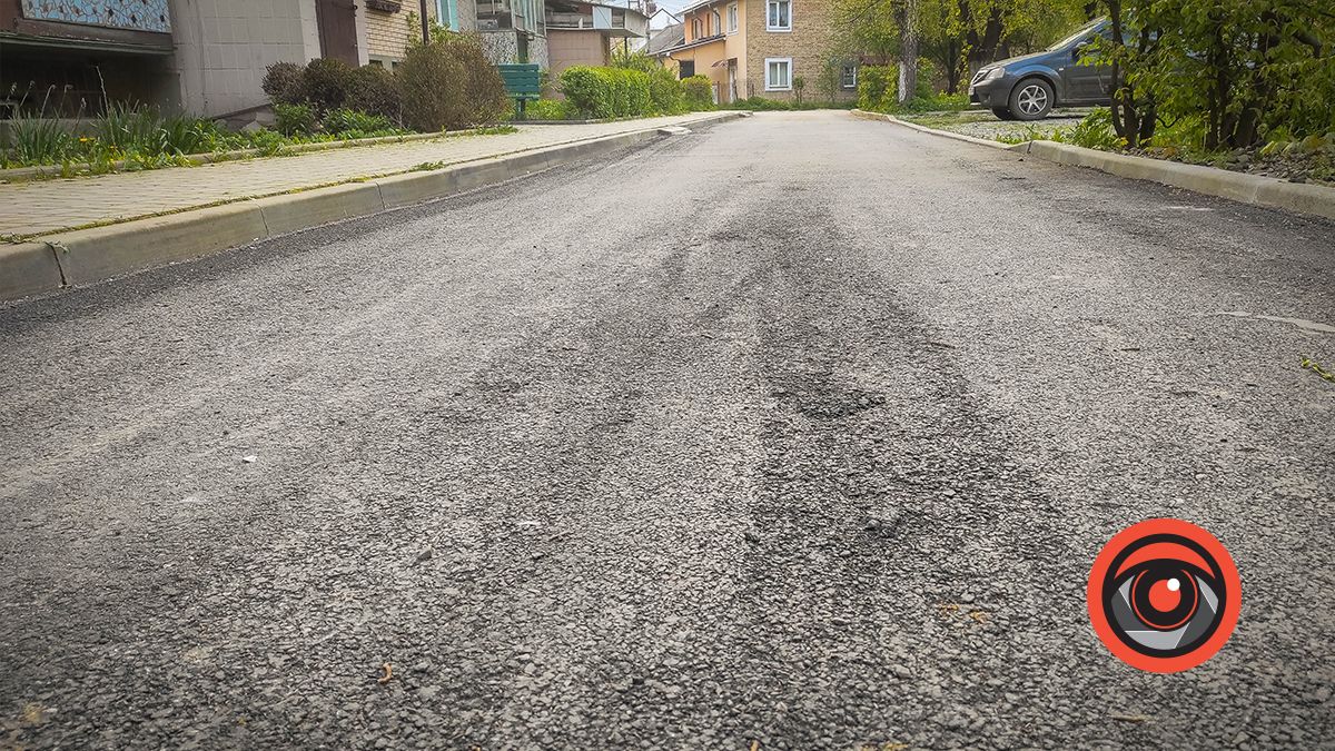 Що сталось із новою дорогою в мікрорайоні Коновальця-Валова Коломийської громади 2