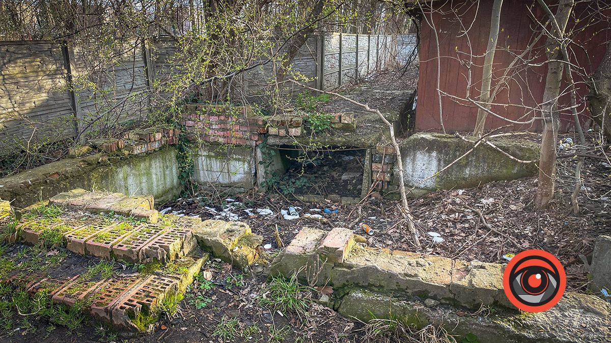 Повз кладовище по теплотрасі: дивацький, але популярний прохід у Коломиї 5