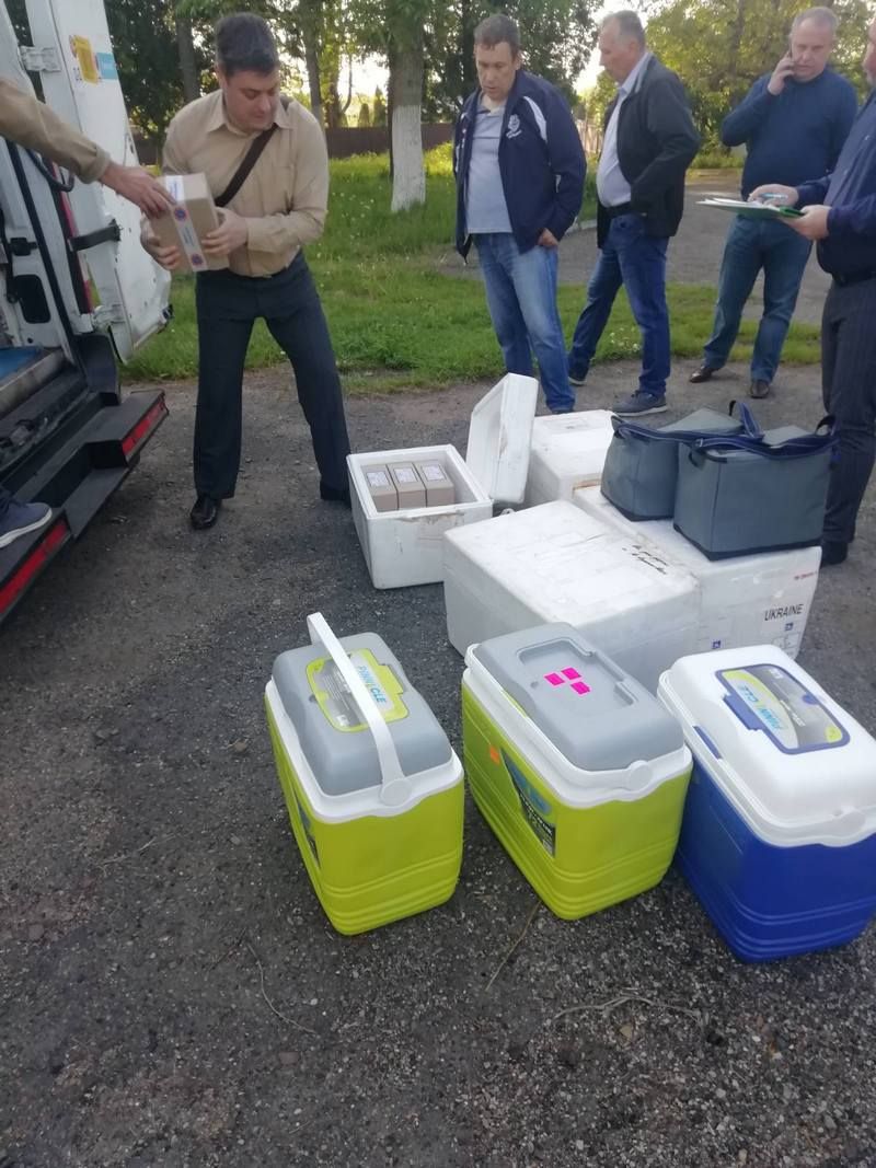 Обережно: на Прикарпатті розкладають приманки з вакциною від сказу диких тварин 3