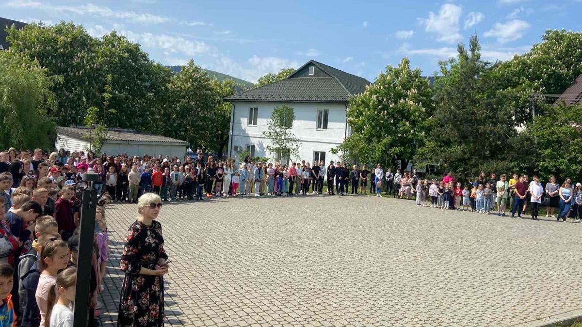 У Верховині відкрили меморіальну дошку Герою Дмитру Черкалюку 4