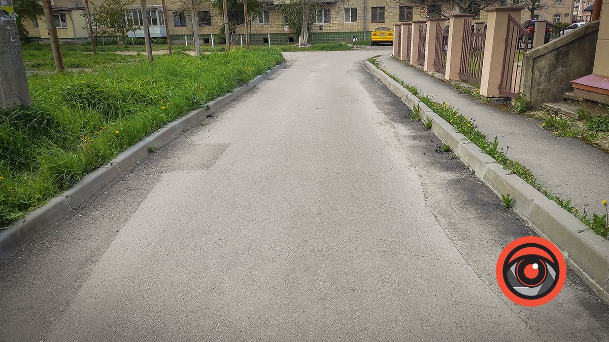 Що сталось із новою дорогою в мікрорайоні Коновальця-Валова Коломийської громади 5