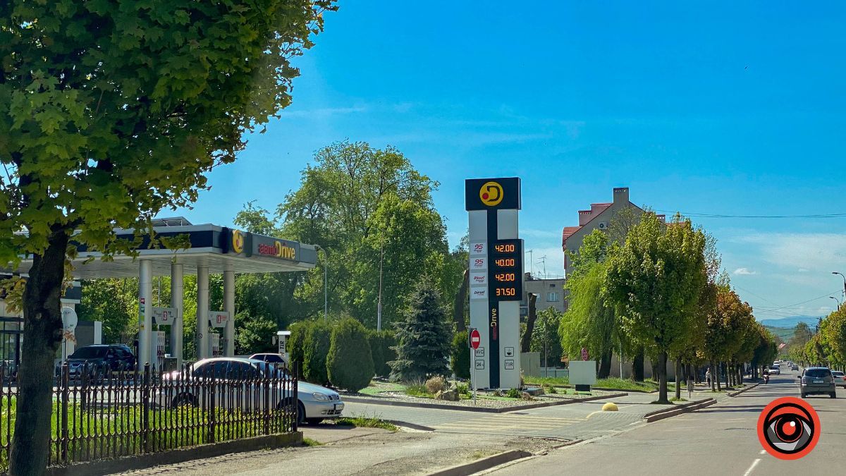 900 метрів вул. Бандери крізь призму епох: дім Кос-Анатольського, трибунал залізничних військ та меморіальні місця 6