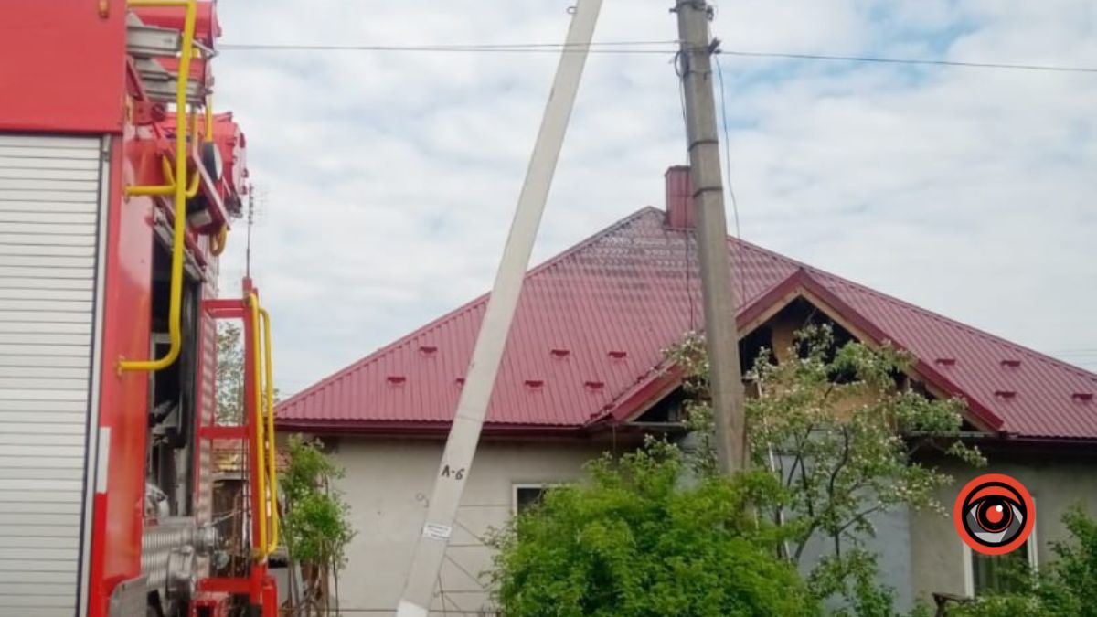 В Отинії горів житловий будинок 2