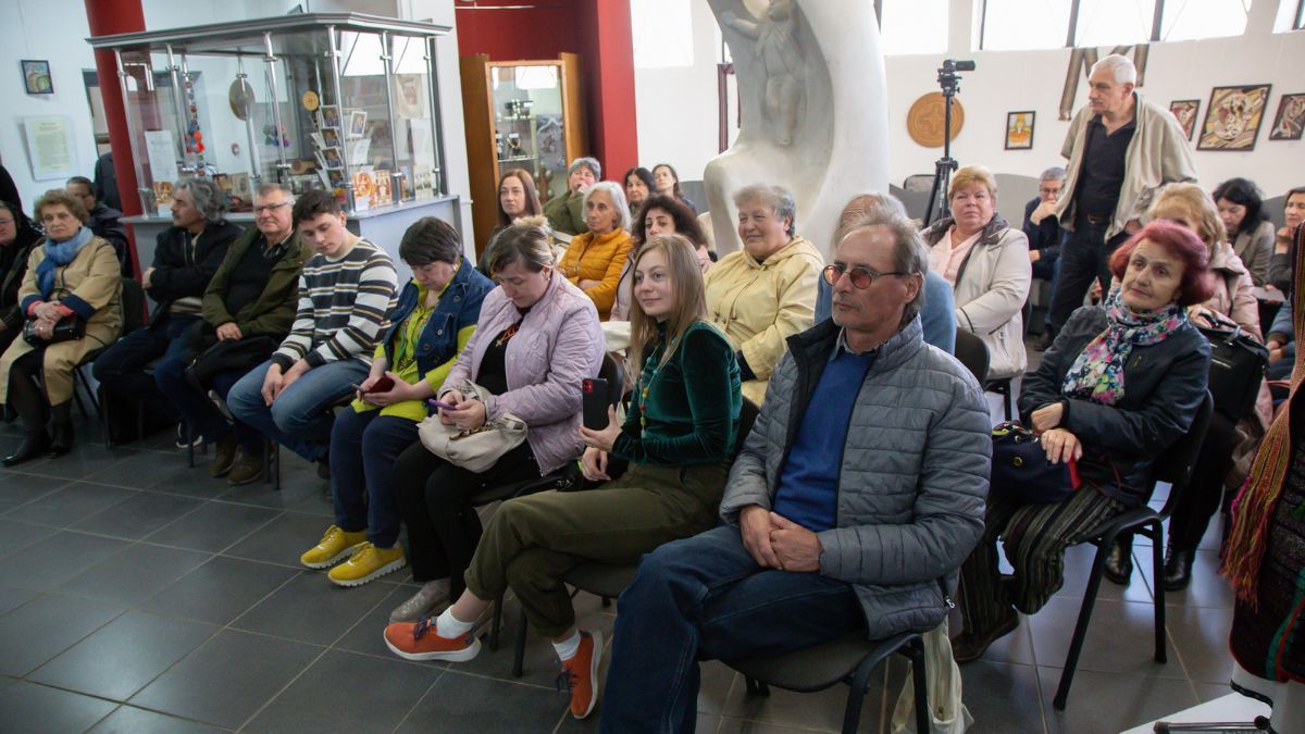 У Музеї писанкового розпису відбулася зустріч з Любою-Параскевією Стринадюк 1