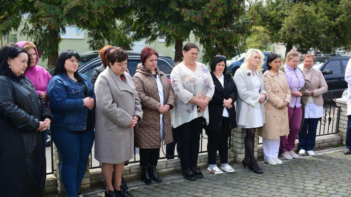 У Надвірній відбувся молебень з нагоди міжнародного дня медичної сестри 3