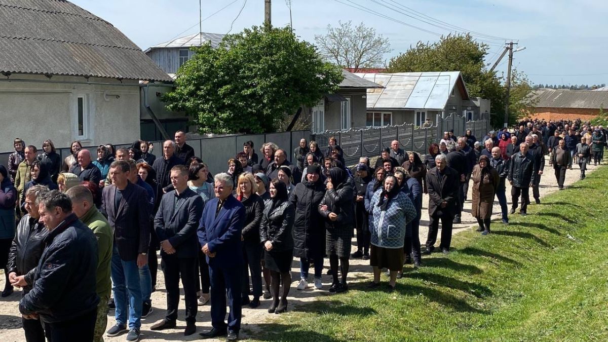 У Городенківській громаді провели в останню дорогу Богдана Бруса 1