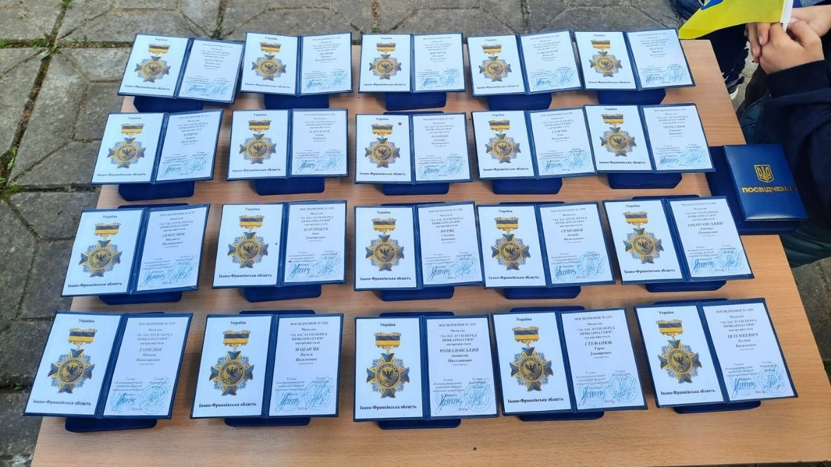 У Верховині відбулося відкриття Алеї пам'яті Героїв 3