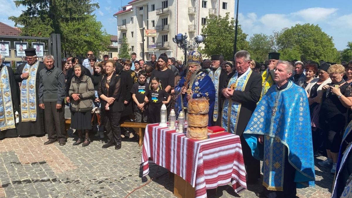 У Городенці відкрили Алею слави Героїв 2