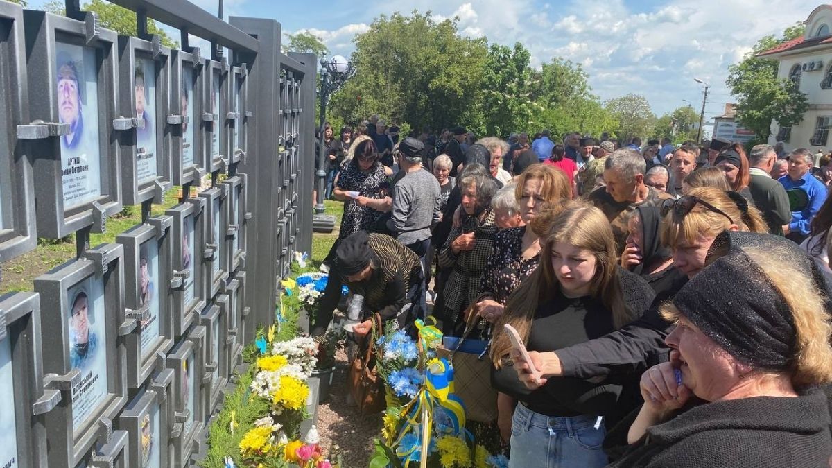 У Городенці відкрили Алею слави Героїв 6